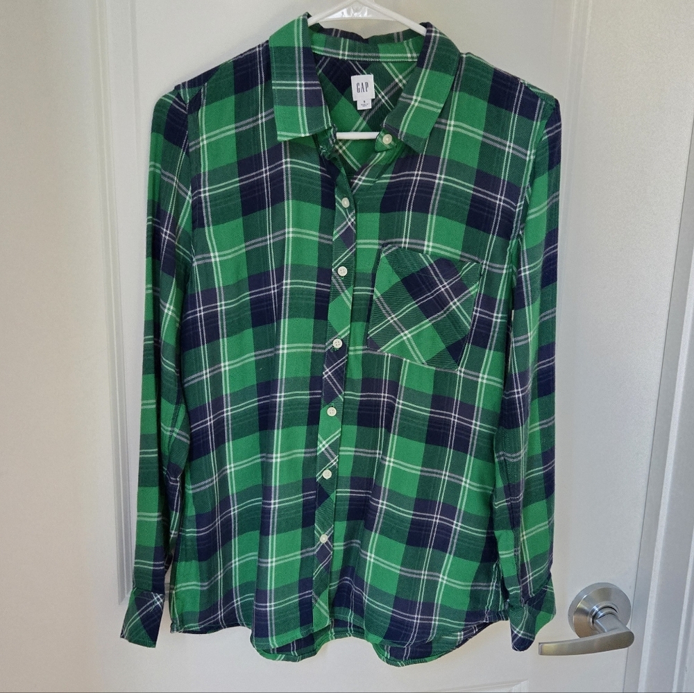 Gap Green & Blue Plaid Flannel Button-Down Top